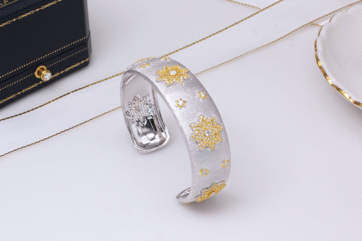 Gold Plated Silver Divided Snowflake Bracelet